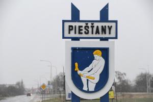 POČET OBYVATEĽOV PIEŠŤAN JE OPÄŤ NIŽŠÍ