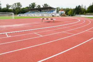 PIEŠŤANY MAJÚ NOVÚ ATLETICKÚ DRÁHU