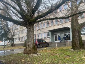 PARKOVACIU KARTU ZÍSKATE NA VALOVEJ 44
