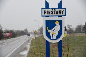 DO MESTA SA PRISŤAHOVALO VIAC ĽUDÍ AKO PO MINULÉ ROKY