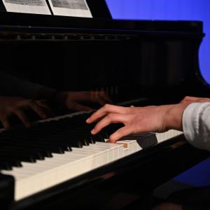 ABSOLVENTSKÝ KONCERT ZUŠ PIEŠŤANY 1