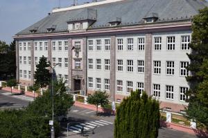 Piešťanské gymnázium je tretie najlepšie v kraji 1
